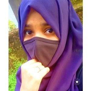 Meet your Posher, Roula